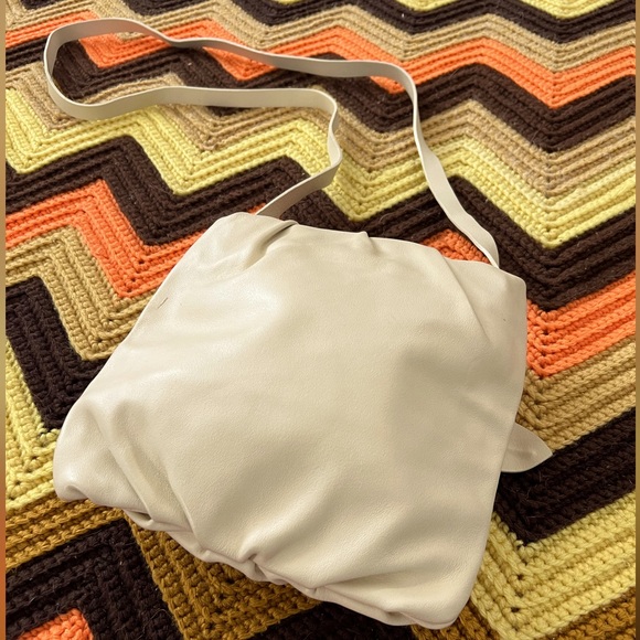 Beautiful Vintage NEVER USED Sonia Rykiel Cream Leather Purse w/Floral Appliqué - Picture 9 of 9